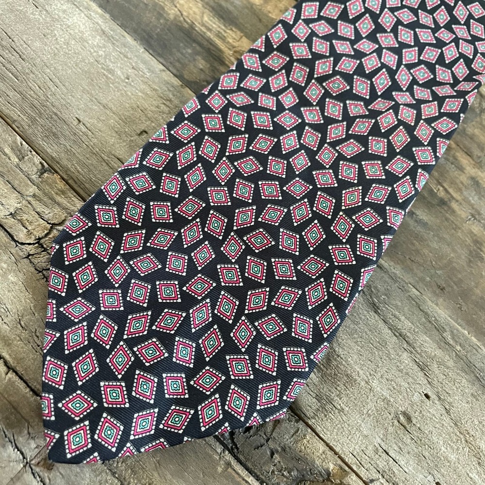 Amherst & Brock Black Diamond Print Silk Neck Tie